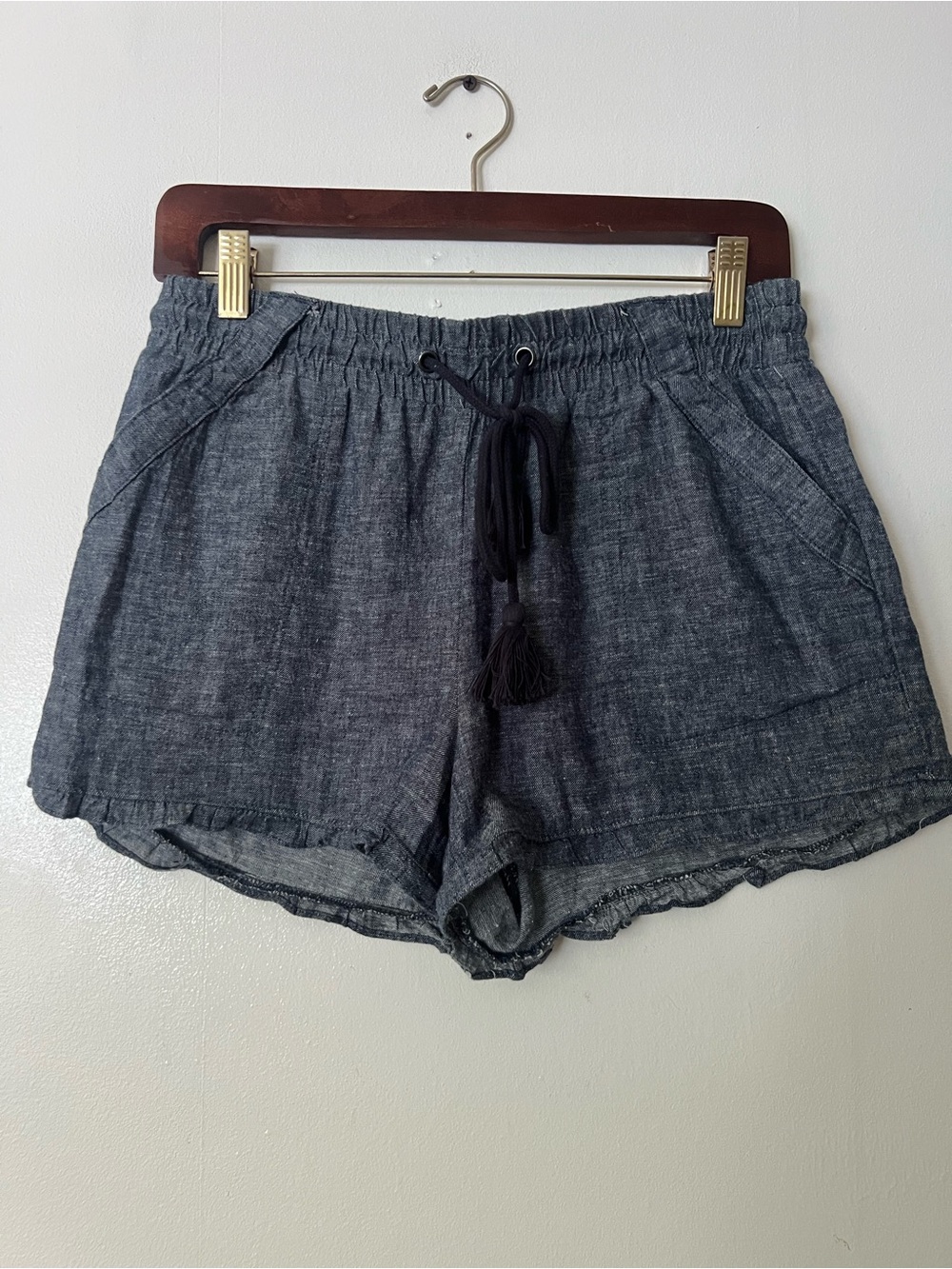 Rewind linen blend blue summer casual ruffled edge,drawstring Women’s Shorts , M